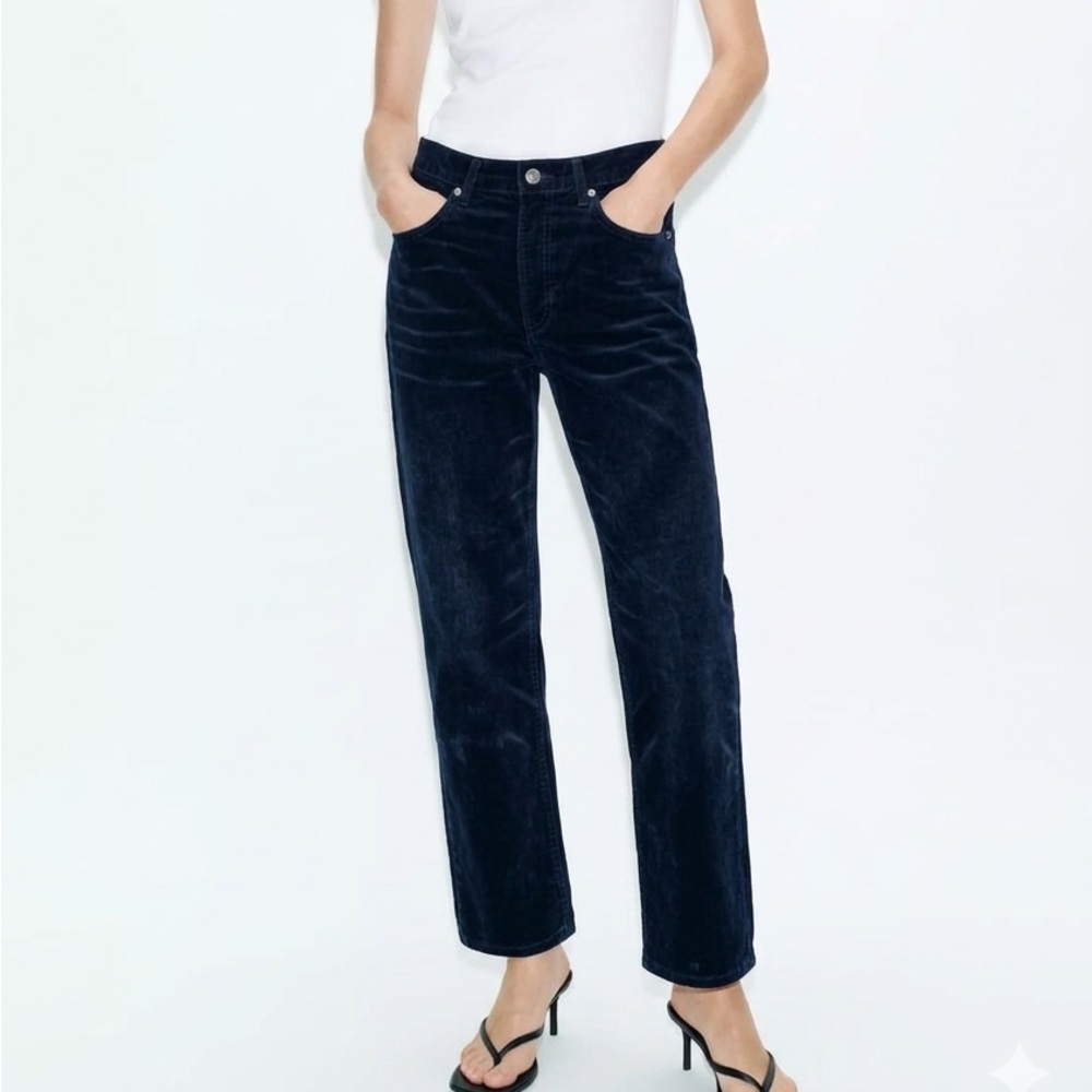 Zara ZW Collection Velvet Jeans Navy Blue Mid Rise Relaxed Straight Leg Crop 8 M